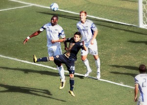 Roger Torres in the air