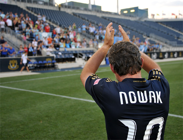 Photo by Earl Gardner