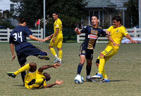 Photo By Earl Gardner