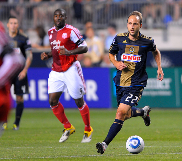 Photo by Earl Gardner