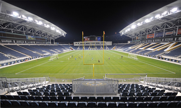 Photo by Earl Gardner