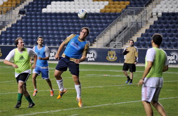 Photo by Earl Gardner