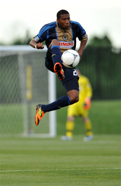 Photo by Earl Gardner