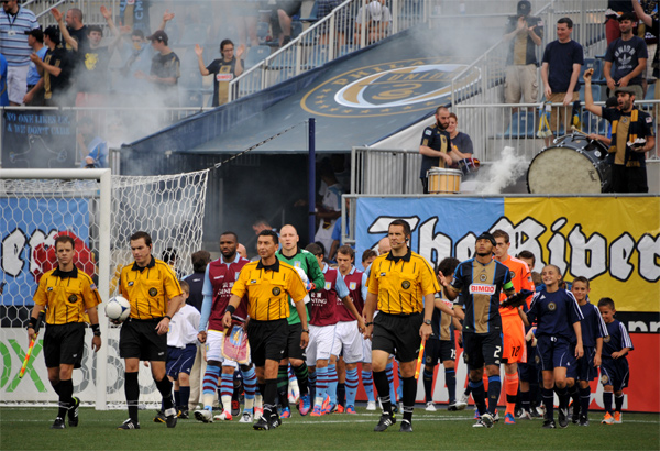 Photo by Earl Gardner