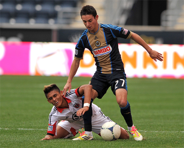 Photo by Earl Gardner