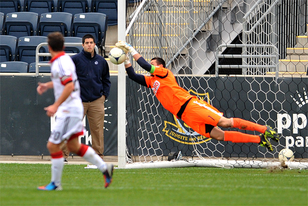 Photo by Earl Gardner