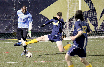 Former Union trialist Tunde Ogunbiyi with Harrisburg City Islanders agaisnt Drexel.