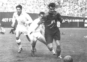 Benny McLaughlin (in dark uniform) with the ASL All-Stars