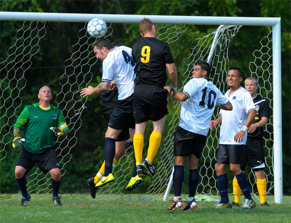 Photo by Earl Gardner