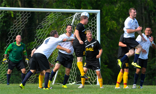 Photo by Earl Gardner