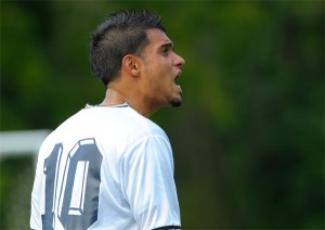 Photo by Earl Gardner