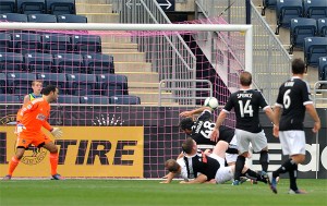 Photo by Earl Gardner