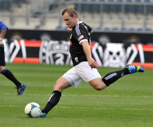 Photo by Earl Gardner