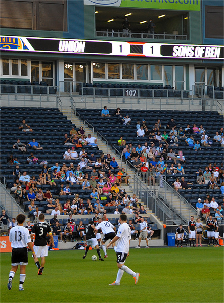 Photo by Earl Gardner