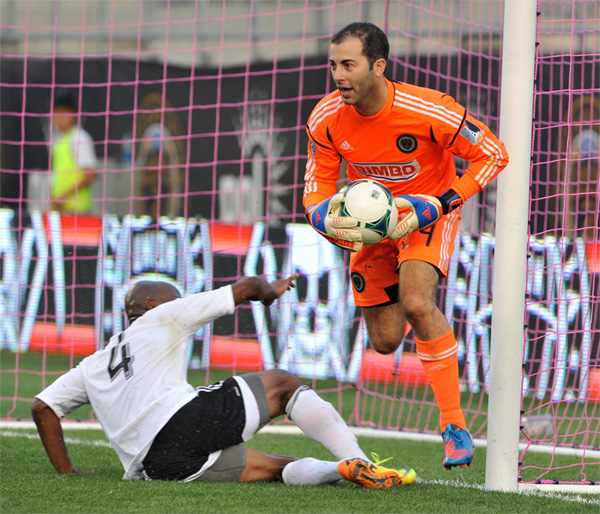 Photo by Earl Gardner