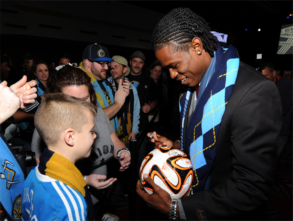 Photo by Earl Gardner