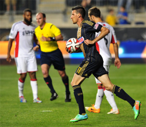 Photo by Earl Gardner