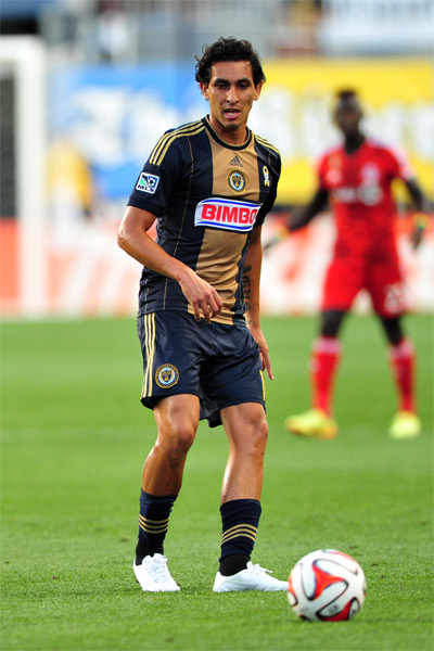 Photo by Earl Gardner