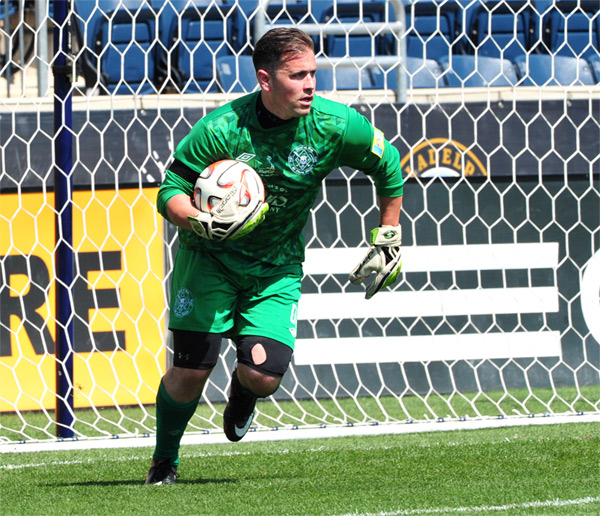 Photo by Earl Gardner