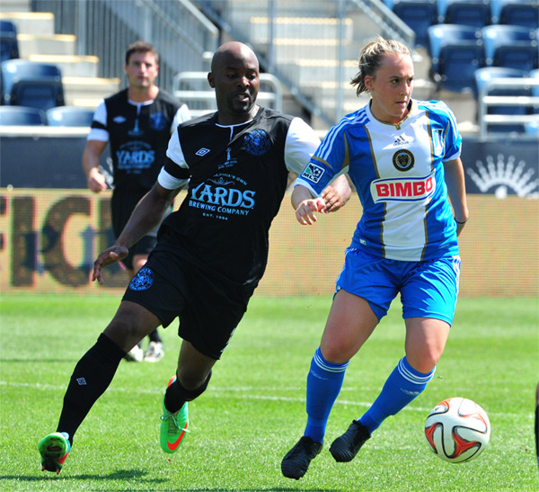 Photo by Earl Gardner