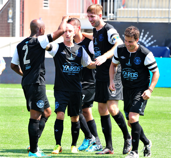 Photo by Earl Gardner