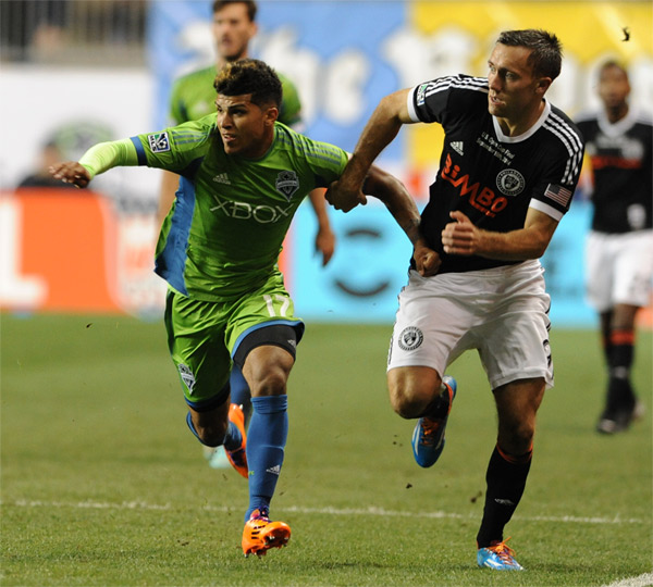 Photo by Earl Gardner