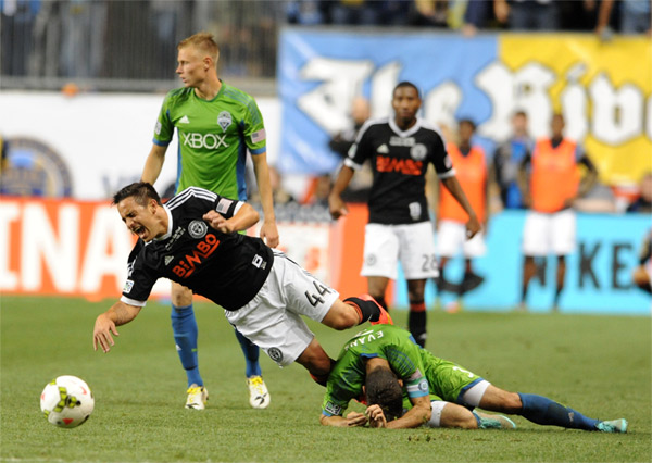 Photo by Earl Gardner