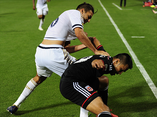 Photo by Earl Gardner