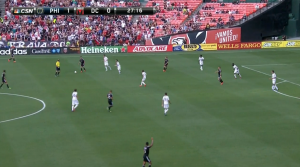 The Union kept a tight defensive shape in the first half, cutting off passes to Rolfe in between the lines.