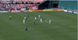 A perfect transition out of the back into a period of possession (click to play).