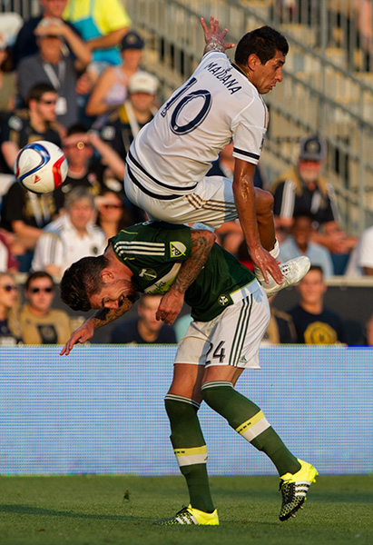 Photo by Earl Gardner