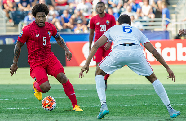 Photo by Earl Gardner