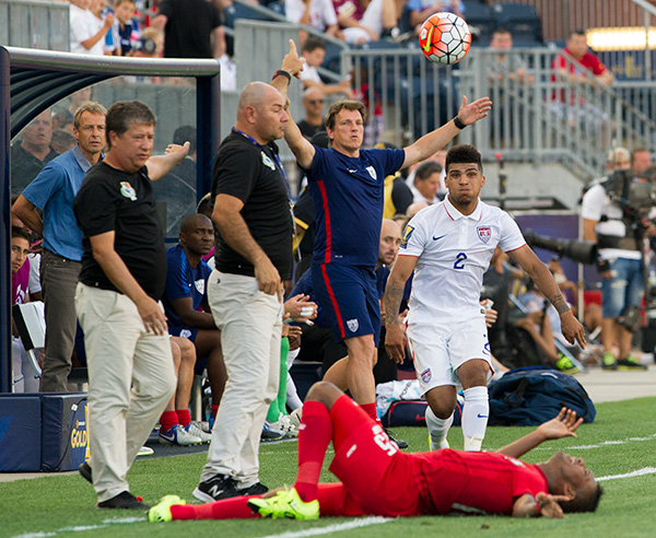 Photo by Earl Gardner