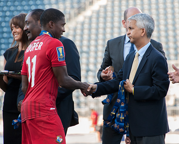 Photo by Earl Gardner