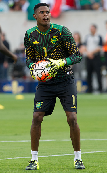 Photo by Earl Gardner