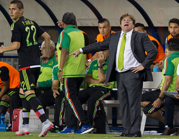 Photo by Earl Gardner