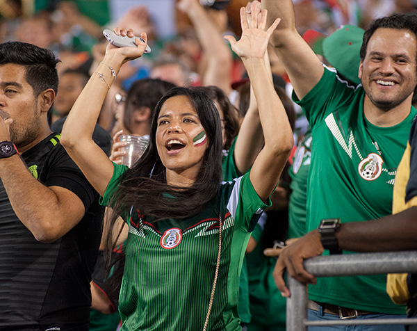 Photo by Earl Gardner