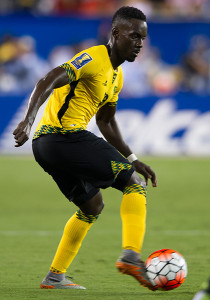 Photo by Earl Gardner