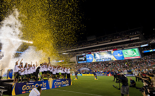 Photo by Earl Gardner