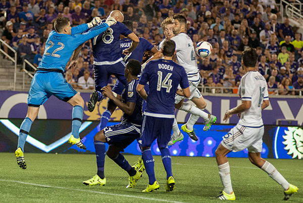 Photo by Earl Gardner