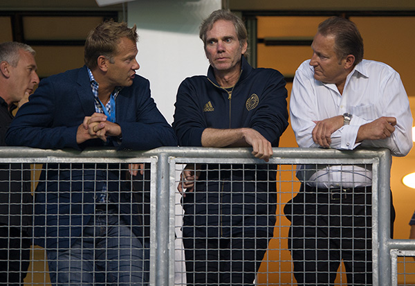 Photo by Earl Gardner