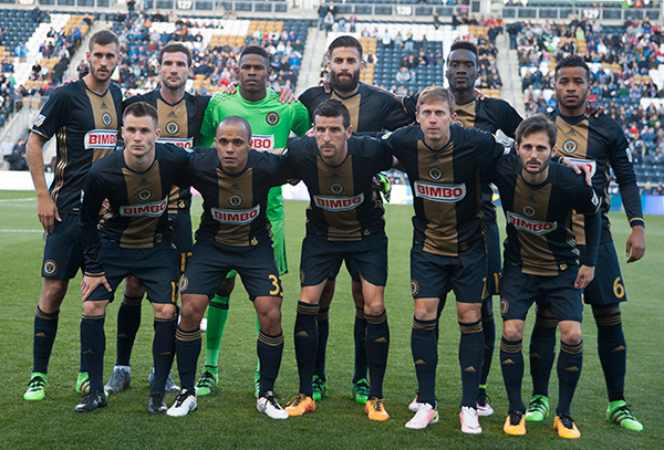 Photo by Earl Gardner