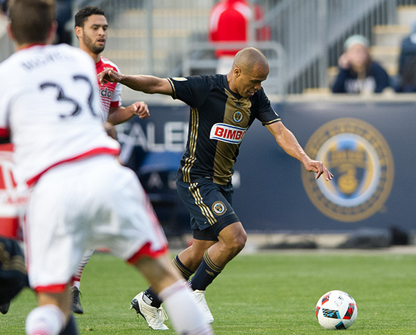 Photo by Earl Gardner