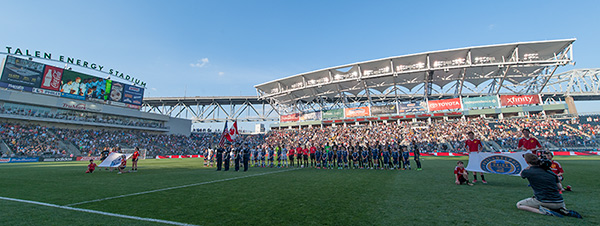 Photo by Earl Gardner