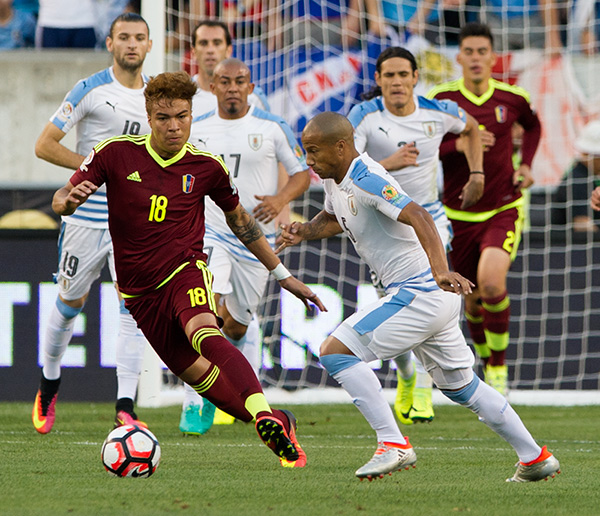 Photo by Earl Gardner