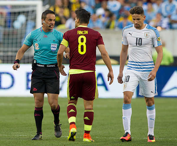 Photo by Earl Gardner