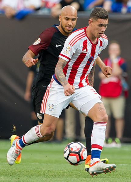 Photo by Earl Gardner