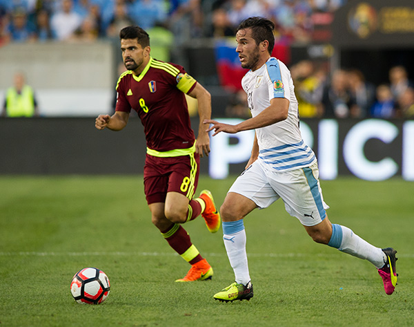 Photo by Earl Gardner