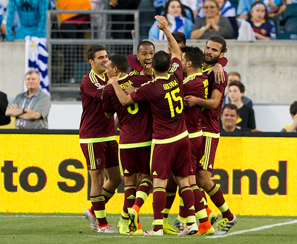 Photo by Earl Gardner