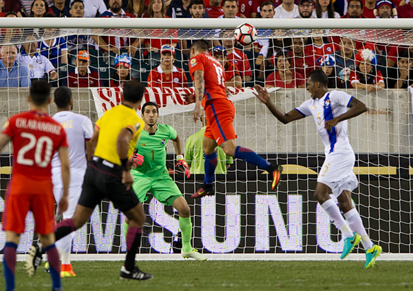 Photo by Earl Gardner